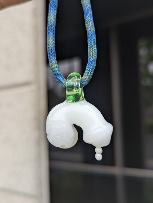 White "Ween" Pendy